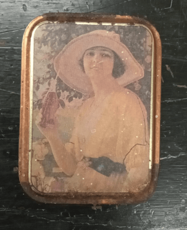 2 Vintage Coca-Cola Tins 1984 & 1994 - Thumbnail 2