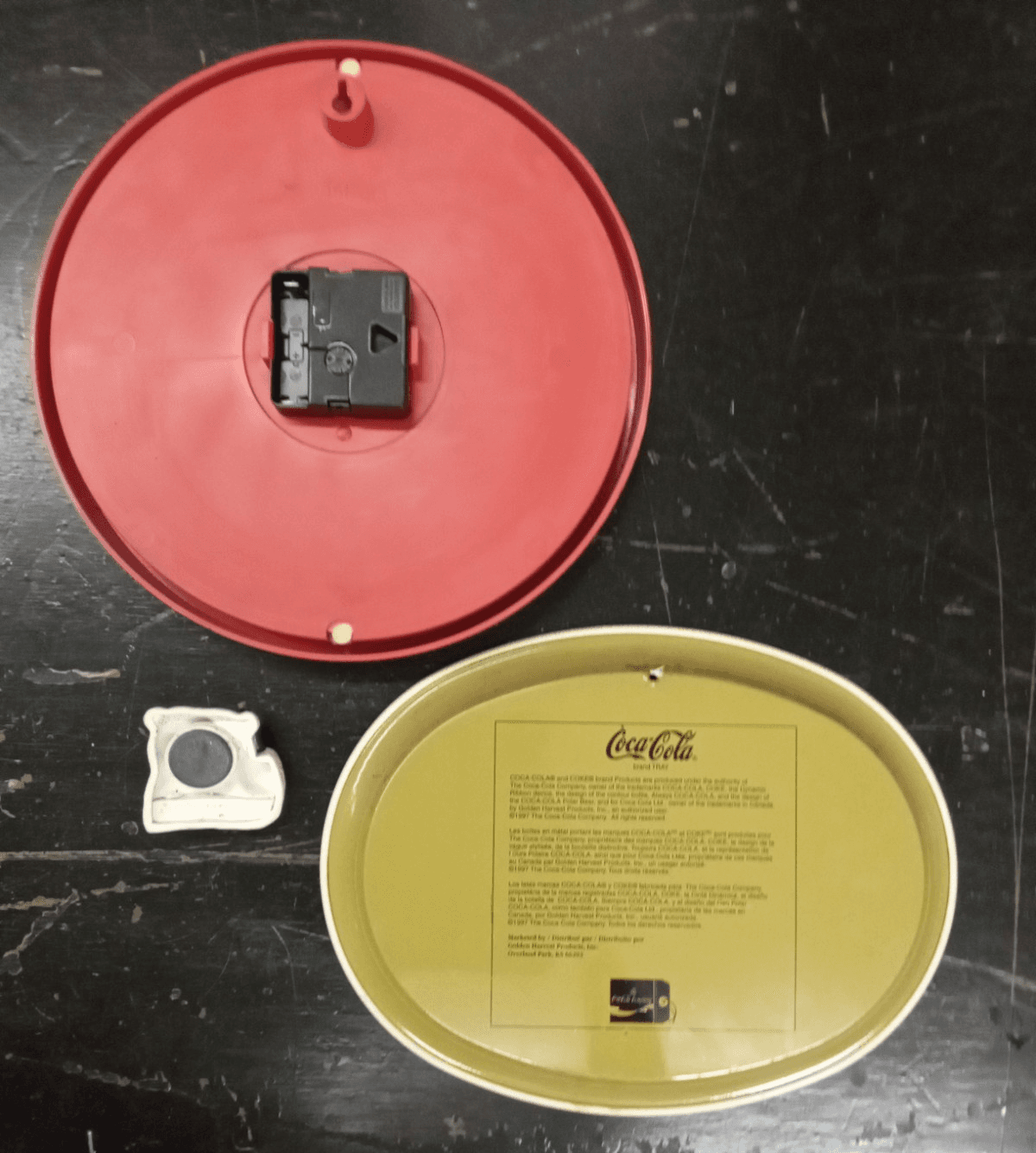 1996 Coca Cola Clock Polar Bear 10" Round, Polar Bear Coke Magnet, Metal Tray - Thumbnail 5