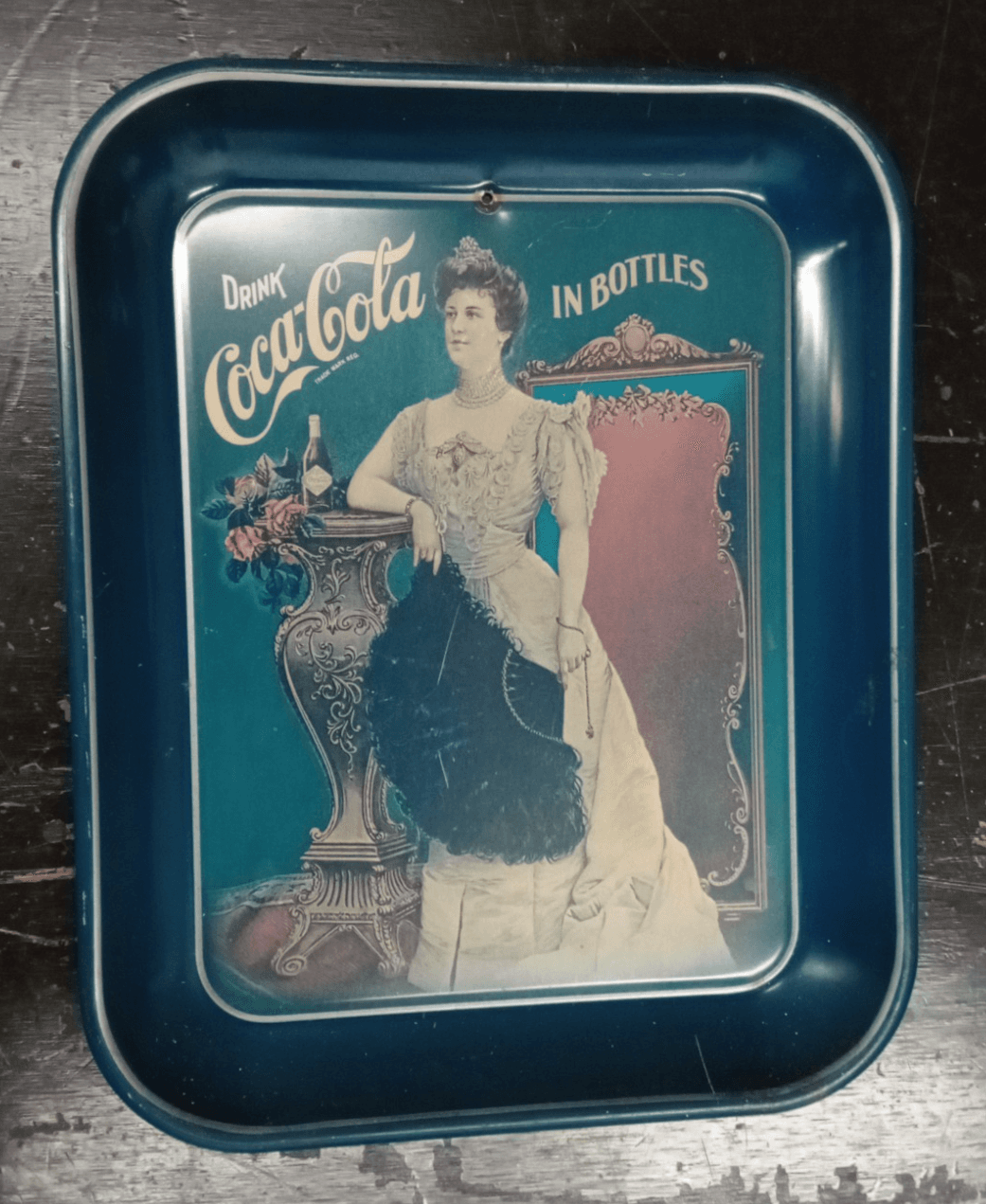 Coca-Cola "Taking a Break" Drink Coca-Cola Tray 13-3/4" x 17-1/2" - Thumbnail 7