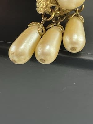 Miriam Haskell Pearl Earrings VTG Clip Russian Gold Tone Dangle Drop Clip Screw - Thumbnail 6