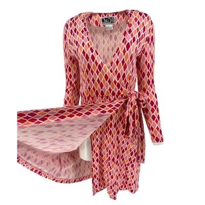 Vintage DVF Silk Wrap Dress Pink Orange Ikat Quatrefoil Print worn on Buffy sz 4 - Thumbnail 6