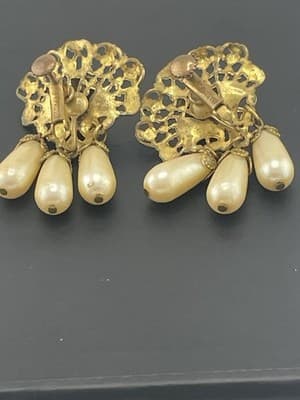 Miriam Haskell Pearl Earrings VTG Clip Russian Gold Tone Dangle Drop Clip Screw - Thumbnail 9