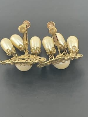 Miriam Haskell Pearl Earrings VTG Clip Russian Gold Tone Dangle Drop Clip Screw - Thumbnail 12