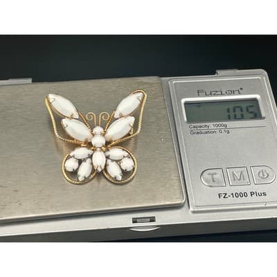Juliana DeLizza & Elster White Milk Glass Butterfly Brooch Gold Tone Pin D&E - Thumbnail 7