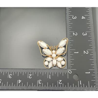 Juliana DeLizza & Elster White Milk Glass Butterfly Brooch Gold Tone Pin D&E - Thumbnail 8