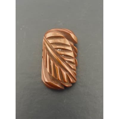 Vintage Carved Bakelite Leaf Dress Clip Brown Art Deco 1930s 40s costume jewelry - Thumbnail 2