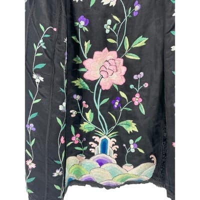 Vintage 1950s Black Silk Hand Embroidered Skirt Chinoiserie Floral Pagoda XS S - Thumbnail 3