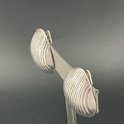 Vintage Sterling Silver Sculptural Shell Clip Earrings Ribbed 925 80's chunky - Thumbnail 3
