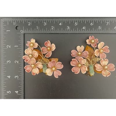 Vintage Lucite Floral Clip Earrings Pink Carved Flowers Beaded 3" ear climbers - Thumbnail 18