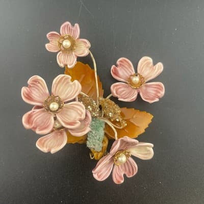 Vintage Lucite Floral Clip Earrings Pink Carved Flowers Beaded 3" ear climbers - Thumbnail 3