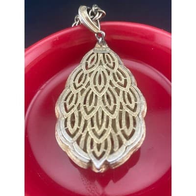 Vintage Crown Trifari Gold Tone Pendant Necklace Leaf Drop Statement 24" - Thumbnail 15