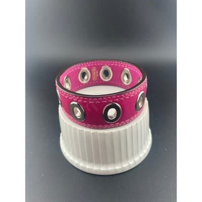Coach Y2K Hot Pink Patent Leather Grommet Bangle Wide 1" Statement Bracelet vtg - Thumbnail 5