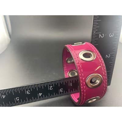 Coach Y2K Hot Pink Patent Leather Grommet Bangle Wide 1" Statement Bracelet vtg - Thumbnail 9