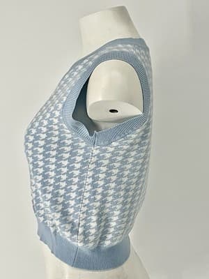 Women’s Pastel Baby Blue Houndstooth cropped Sweater Vest Knit Small White - Thumbnail 3