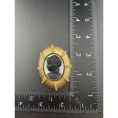 Schrager Large Gold Tone Statement Brooch Black Cameo Rhinestone Sculptural Vtg - Thumbnail 9