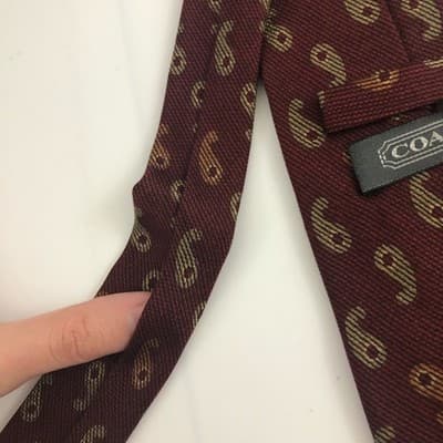 Coach vtg Italian 100% silk paisley burgundy necktie print READ - Thumbnail 5