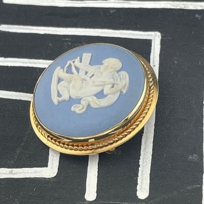 Vintage Van Dell Wedgwood Cupid Jasperware Brooch Pendant GF Blue White Cameo - Thumbnail 4