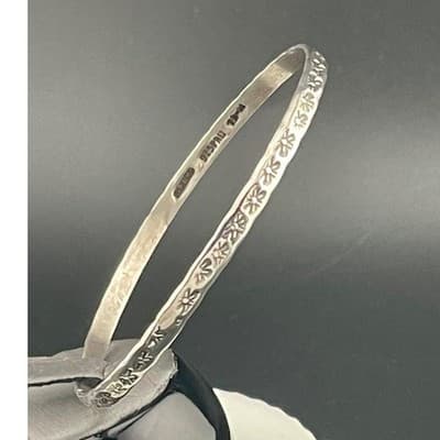 Vintage Mexican Sterling Silver Daisy Bangle Bracelet 925 Floral Stamped Thin - Thumbnail 2