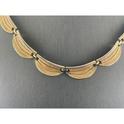 Vintage KARU Tri Tone Scalloped Link Choker Necklace Mid Century Collar - Thumbnail 3