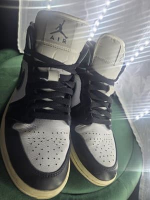 Nike WMNS Air Jordan 1 Mid "Light Dew/Oxidized Green" FQ7818-100 US Size 7 - Thumbnail 4