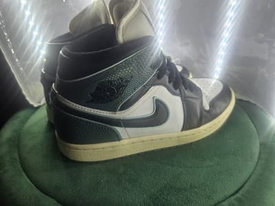Nike WMNS Air Jordan 1 Mid "Light Dew/Oxidized Green" FQ7818-100 US Size 7 - Thumbnail 3