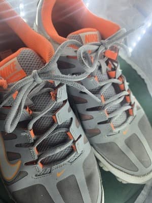 Nike Men’s Reax 8 TR mesh running shoes size 11 us - Thumbnail 4