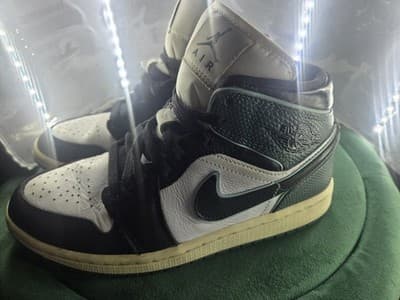 Nike WMNS Air Jordan 1 Mid "Light Dew/Oxidized Green" FQ7818-100 US Size 7 - Thumbnail 7