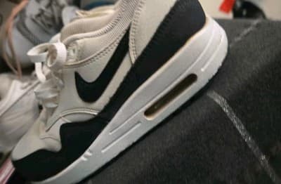 Nike Womens Air Max 1 Essential White Running Shoes Sz 6 599820-115 - Thumbnail 4