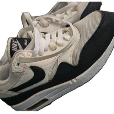 Nike Womens Air Max 1 Essential White Running Shoes Sz 6 599820-115