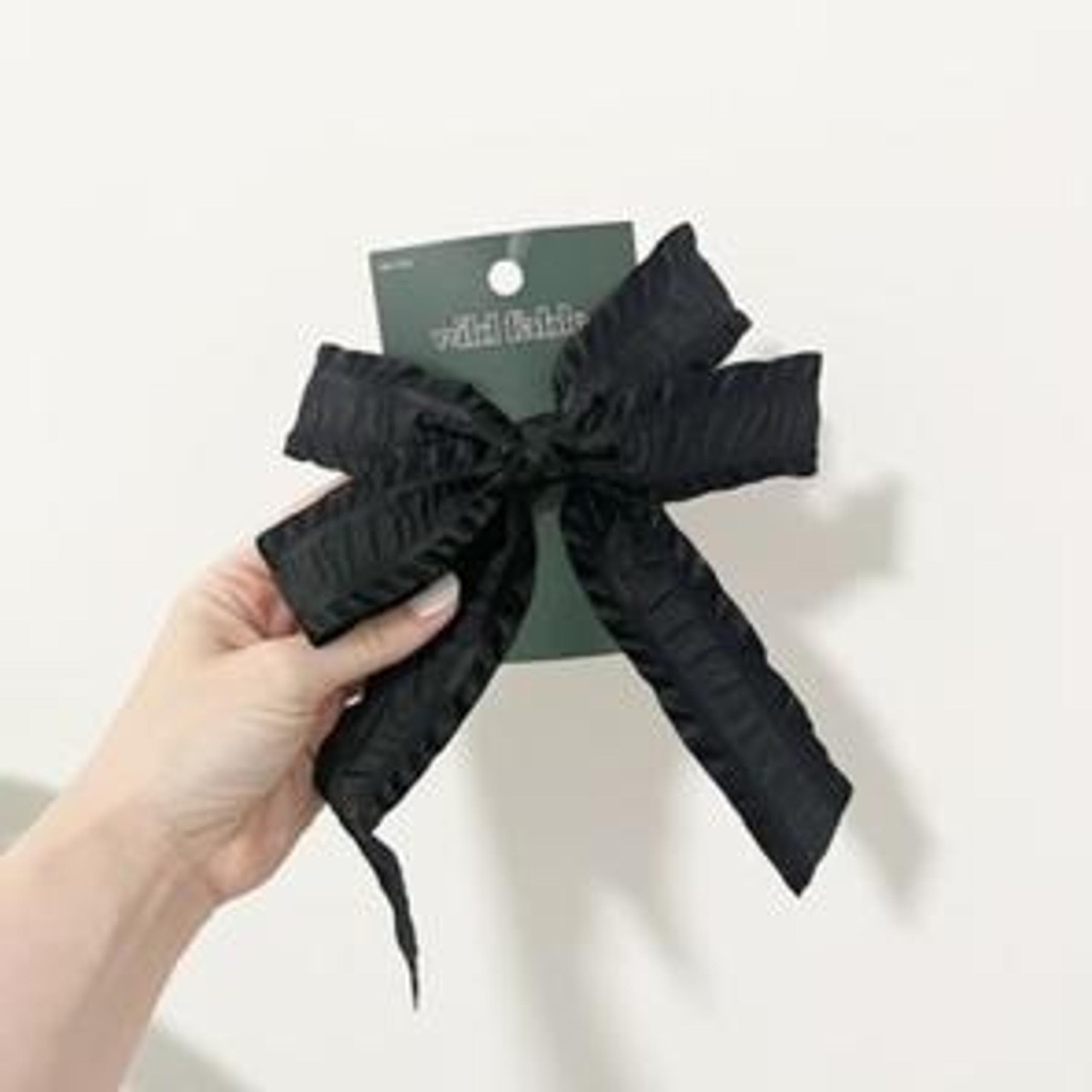 Textured Salon Hair Clip Bow - Wild Fable™ Black - Thumbnail 4