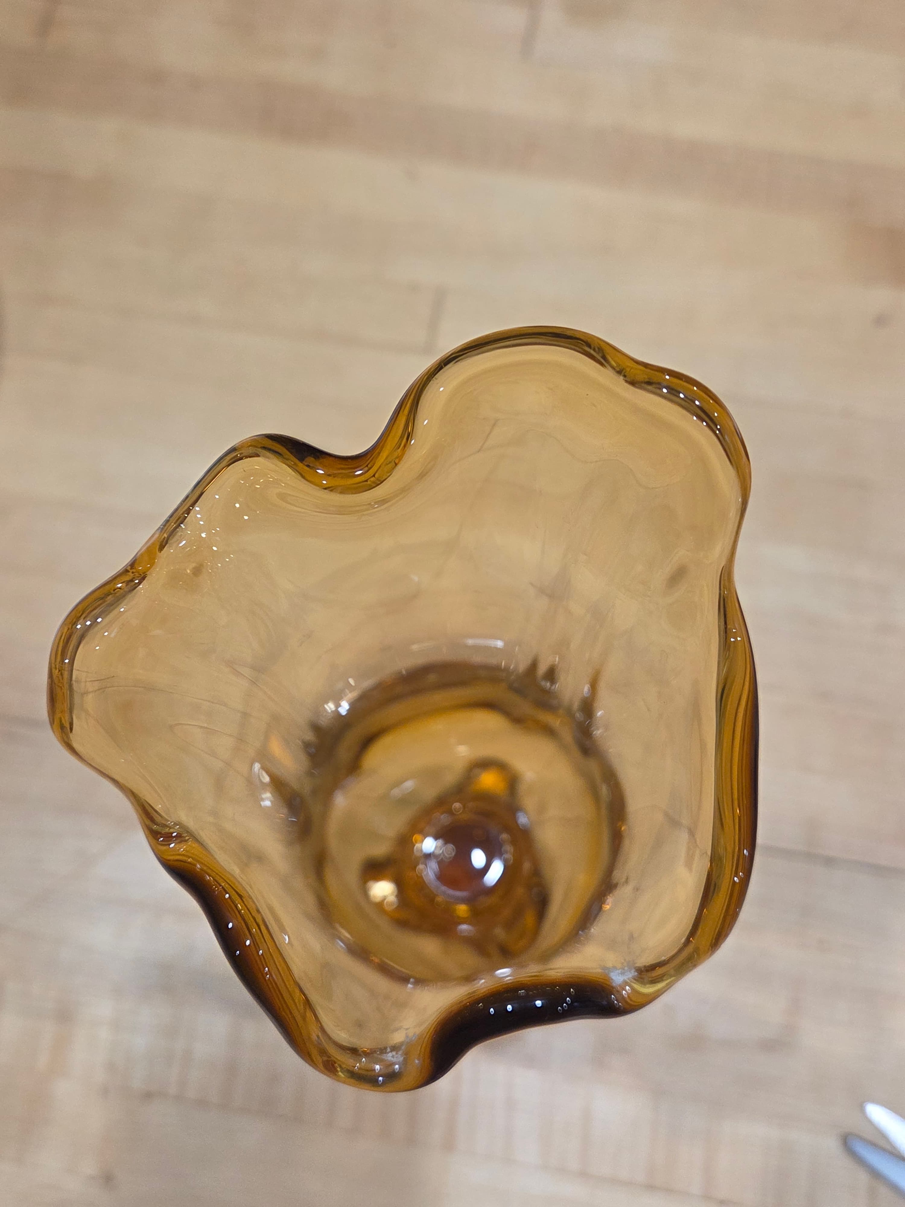 Vintage MCM Viking Amber Epic Drape Swung Vase 12.5" - Thumbnail 5