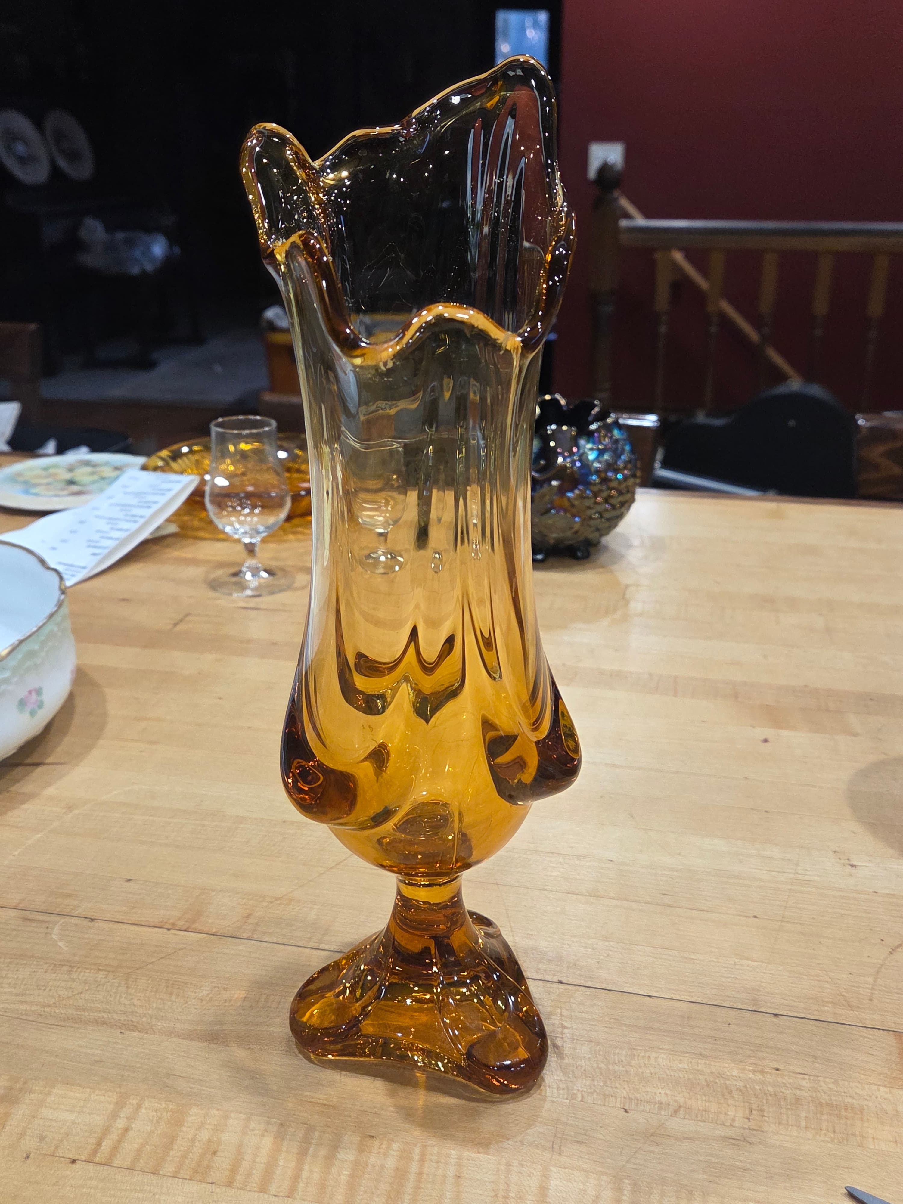 Vintage MCM Viking Amber Epic Drape Swung Vase 12.5" - Thumbnail 4