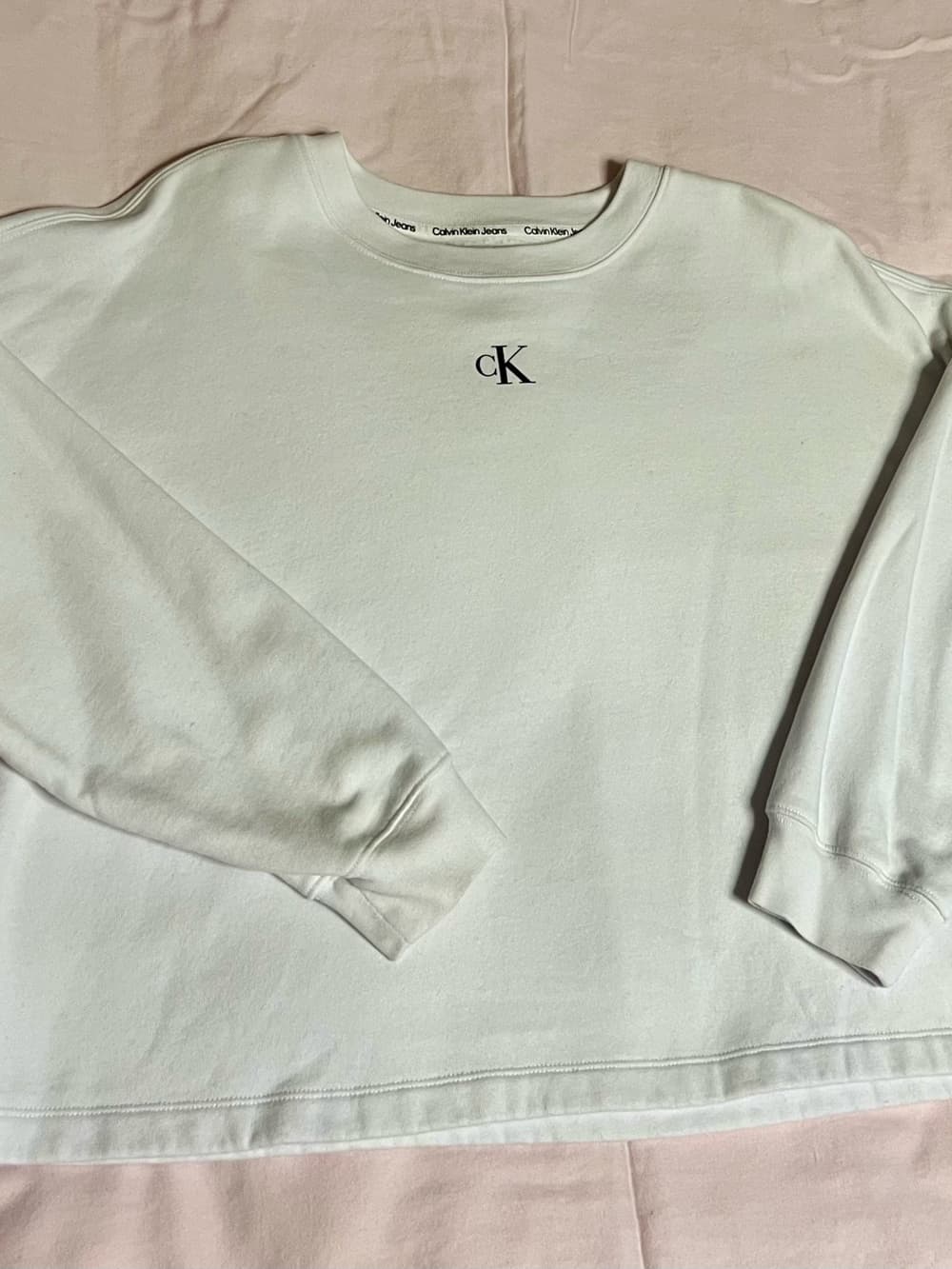 Calvin Klein Jeans White Crewneck with Small CK Logo - Thumbnail 3