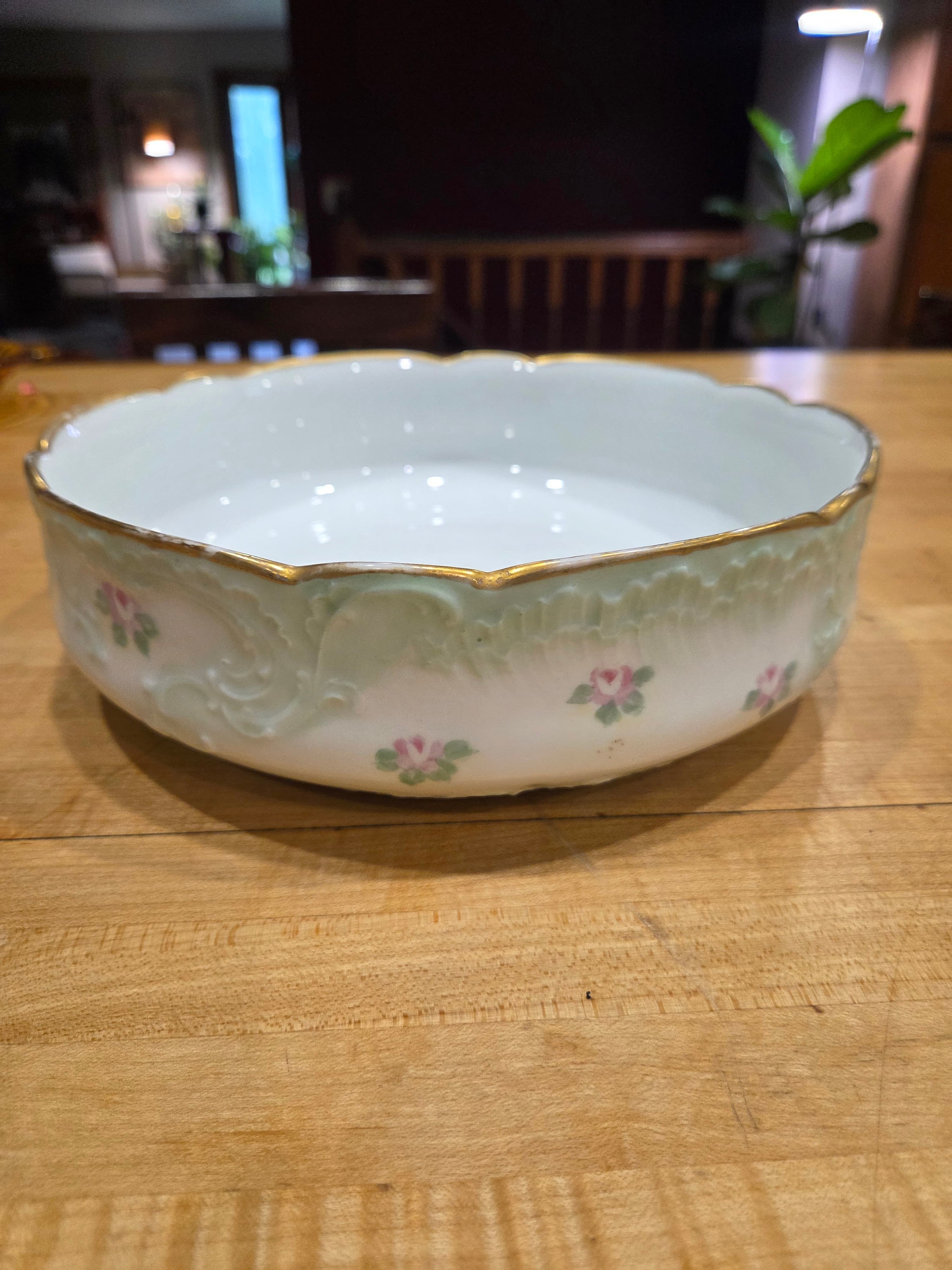 Antique Theodore Haviland Limoges France Scalloped Serving Bowl