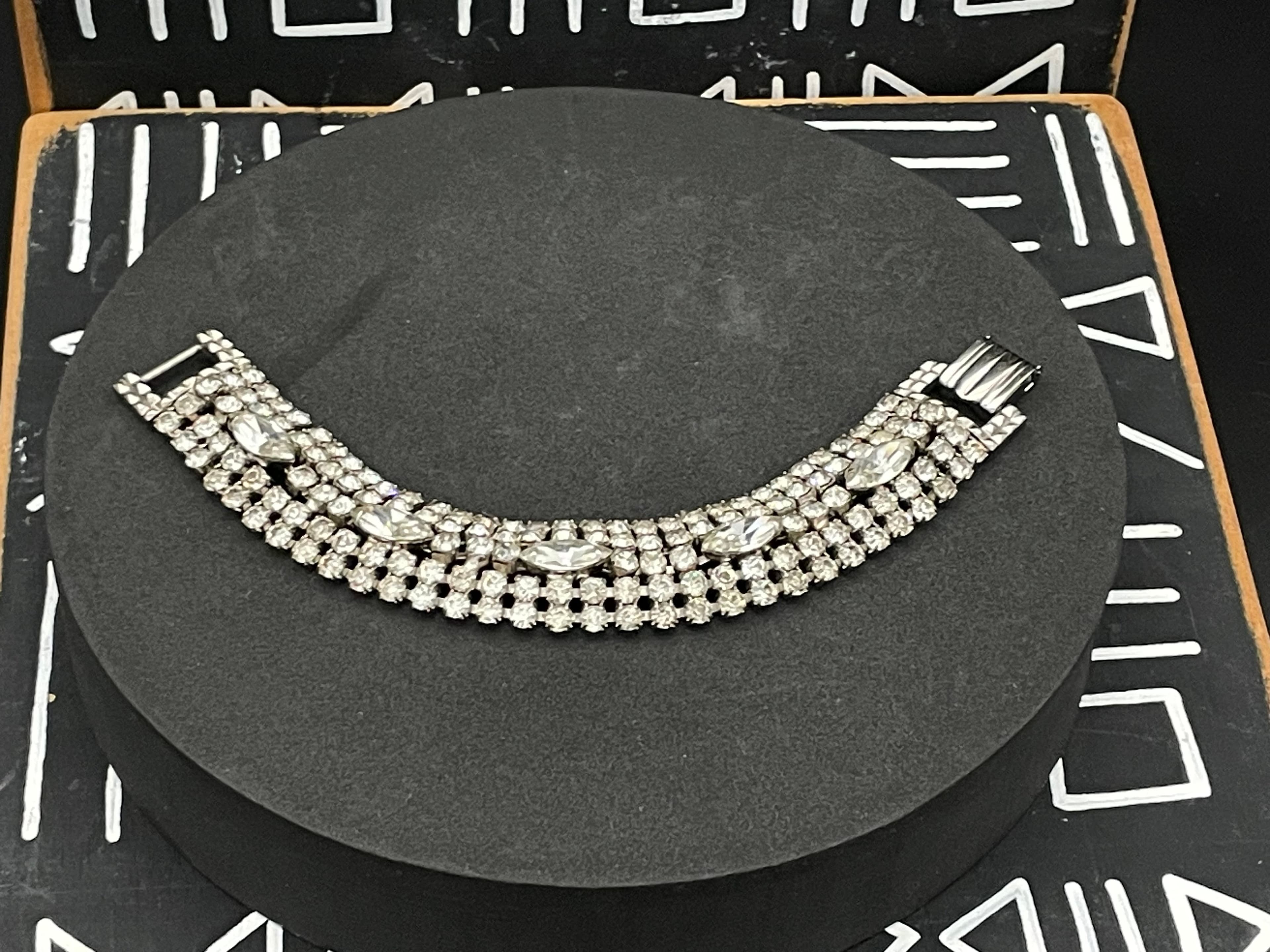 Vintage Wide Rhinestone Bracelet Silver Tone Navette Crystal Statement Bracelet - Thumbnail 7