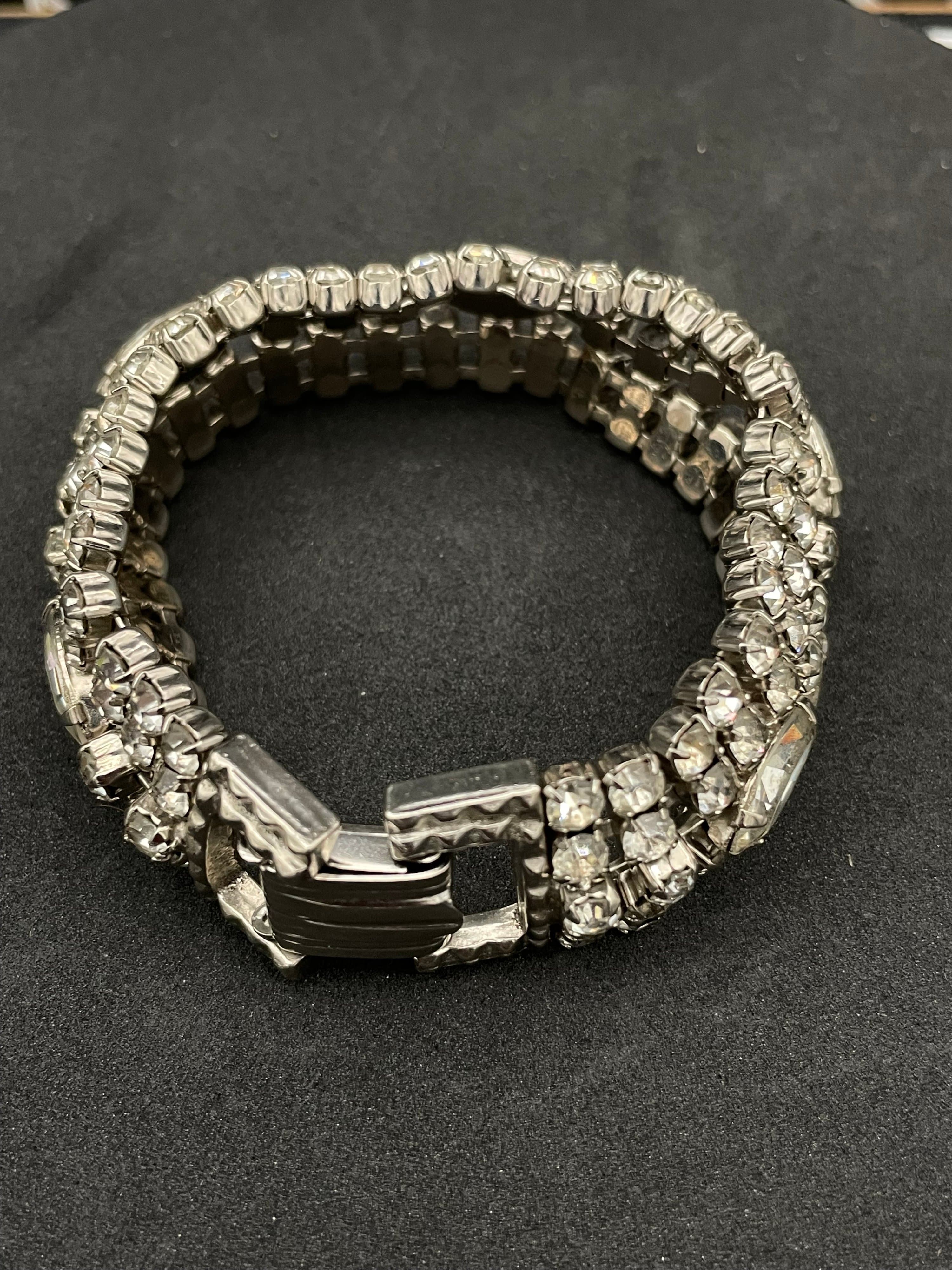 Vintage Wide Rhinestone Bracelet Silver Tone Navette Crystal Statement Bracelet - Thumbnail 11