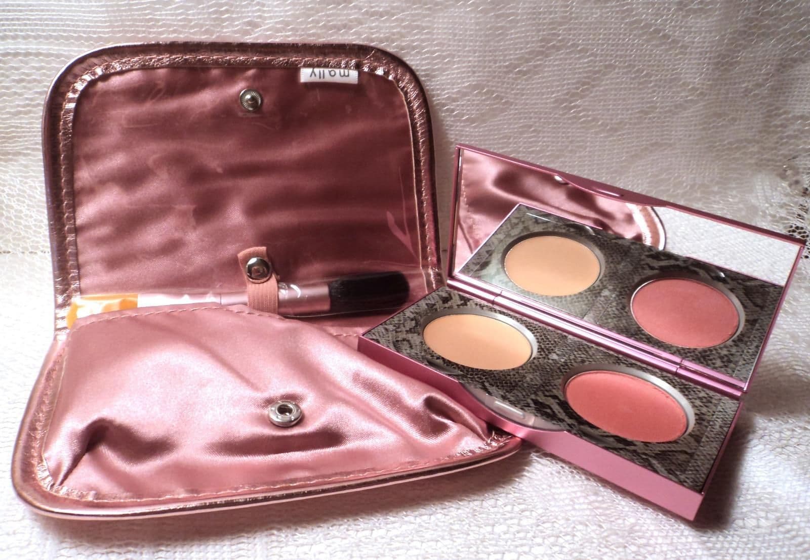 Mally 24/7 Illuminating Blush With Brush And Pouch — Shades Cream And Powder