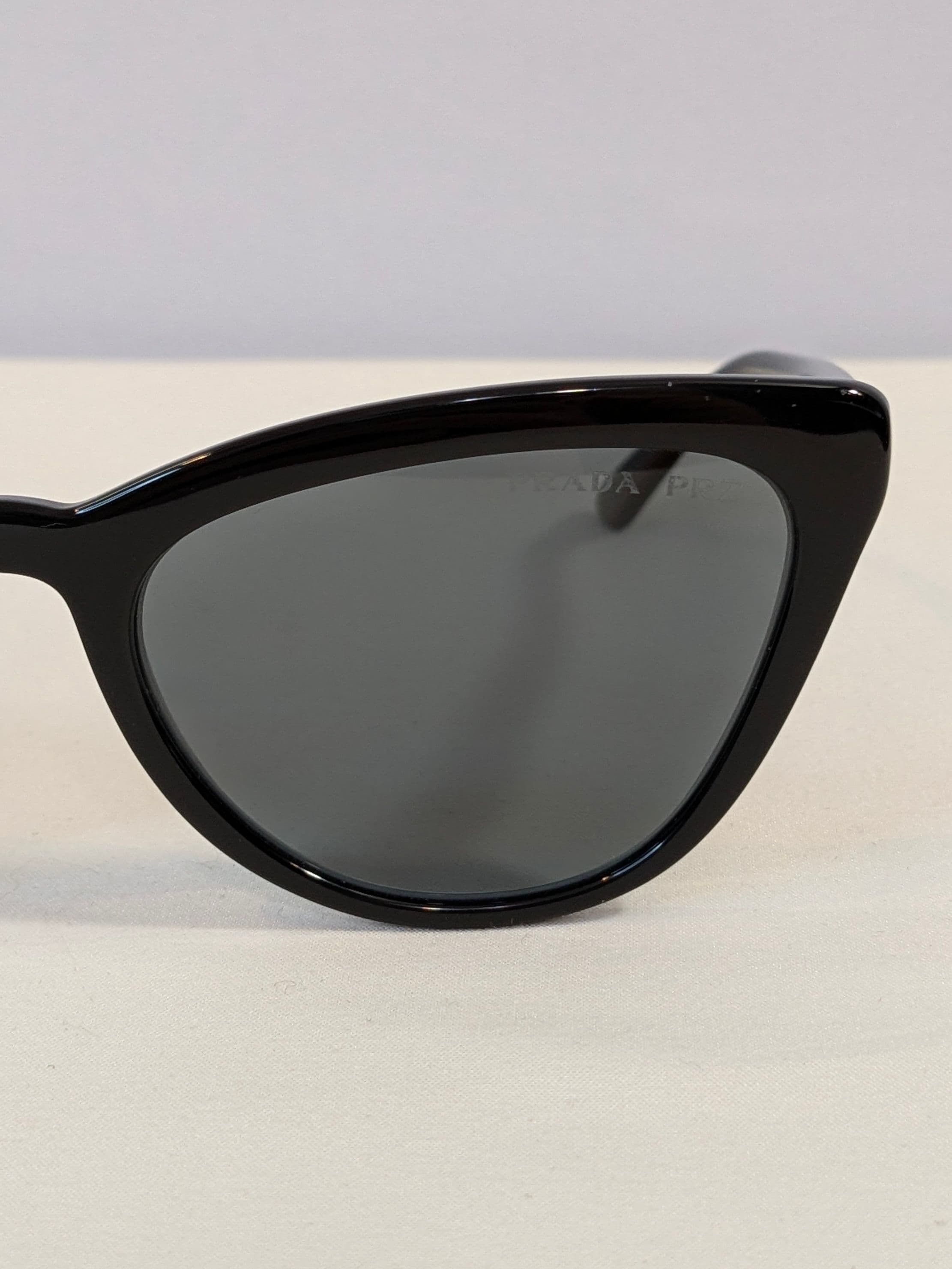 Prada Black Cat-Eye Sunglasses with Gray Polarized Lenses and Slim Logo Temples - Thumbnail 3