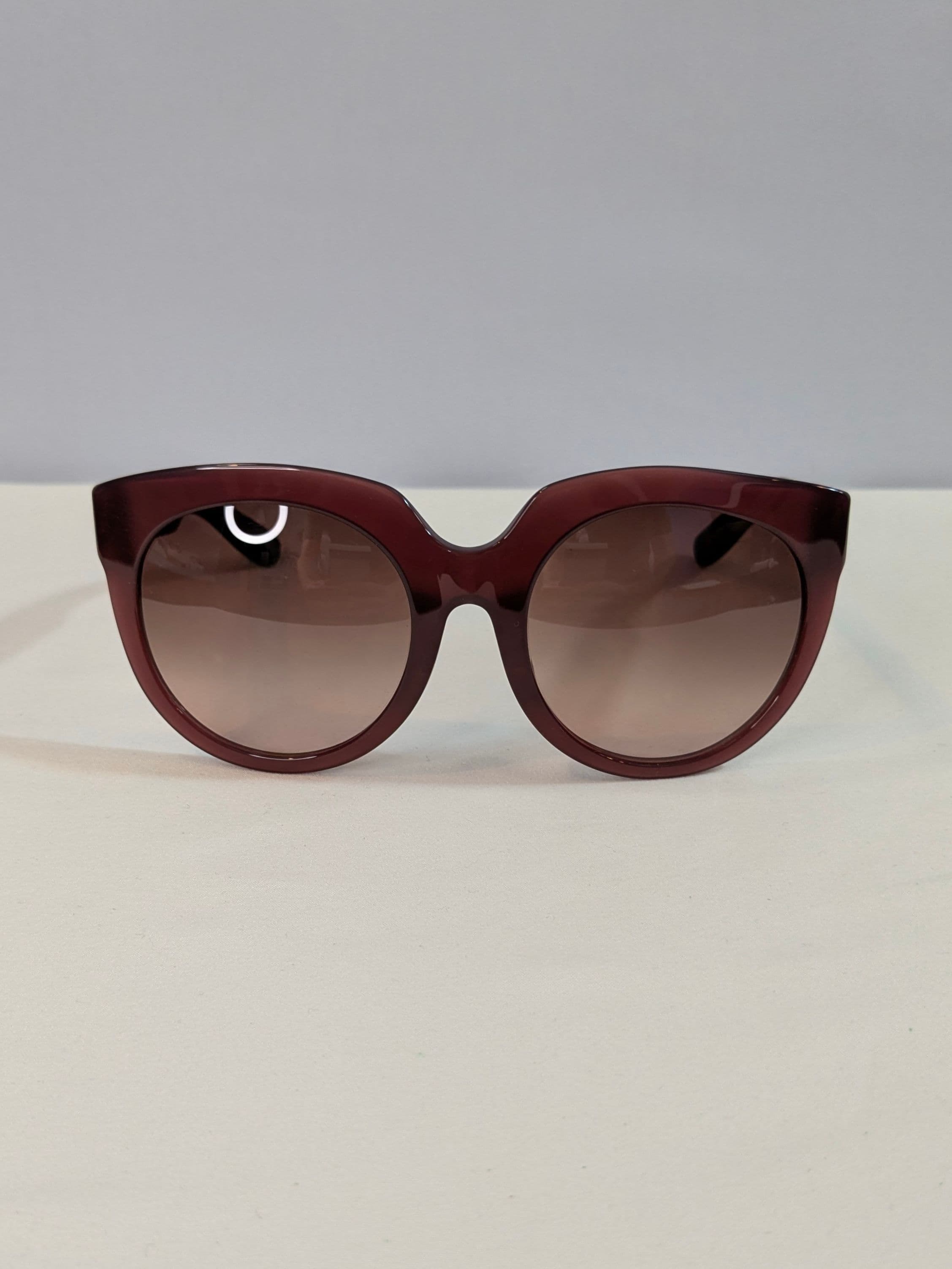 Bottega Veneta Burgundy Cat-Eye Butterfly Sunglasses with Brown Gradient Lenses and Intrecciato Temples - Thumbnail 2