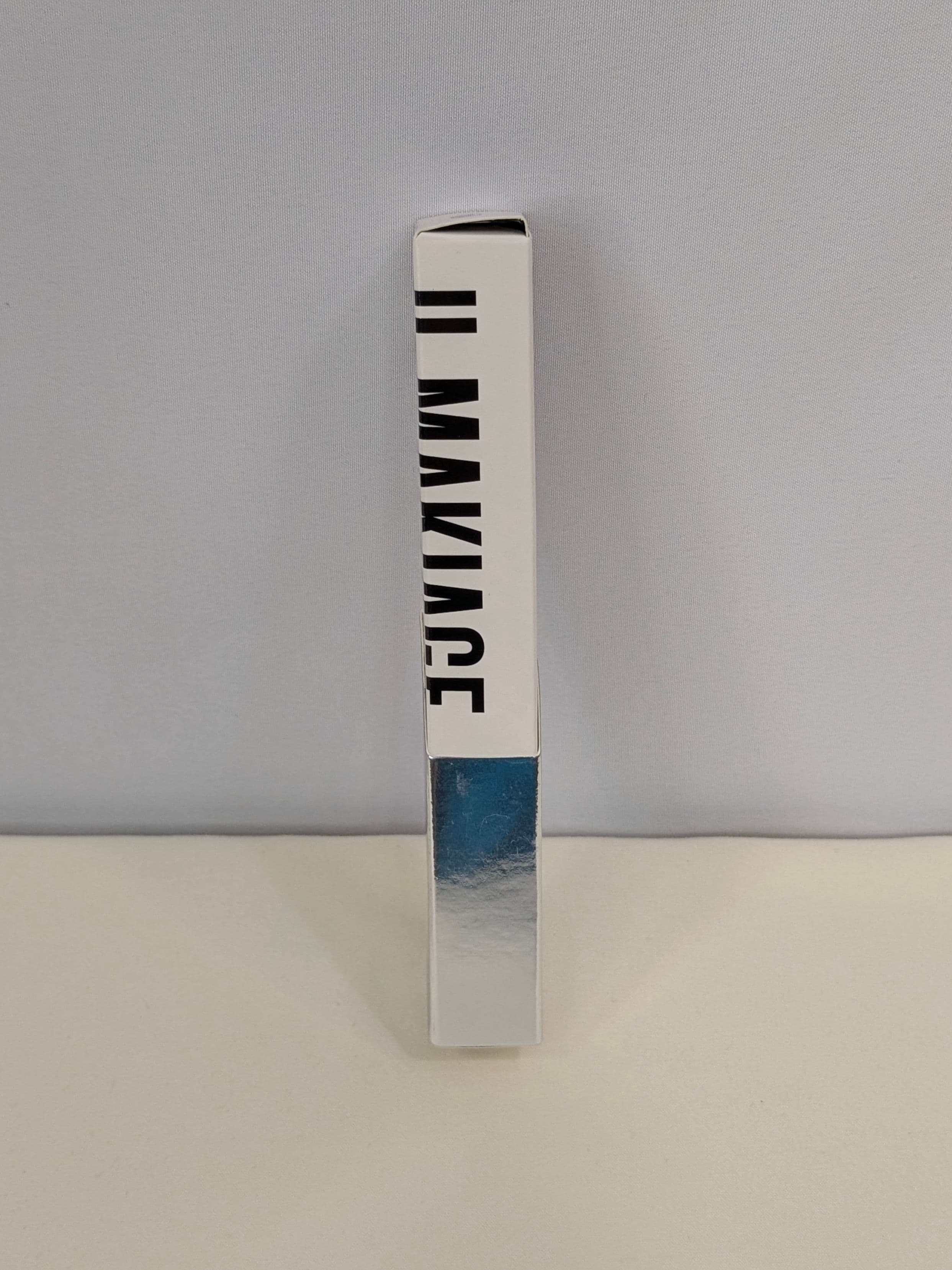 IL MAKIAGE Black Card Waterproof Liquid Eyeliner — Black - Thumbnail 4