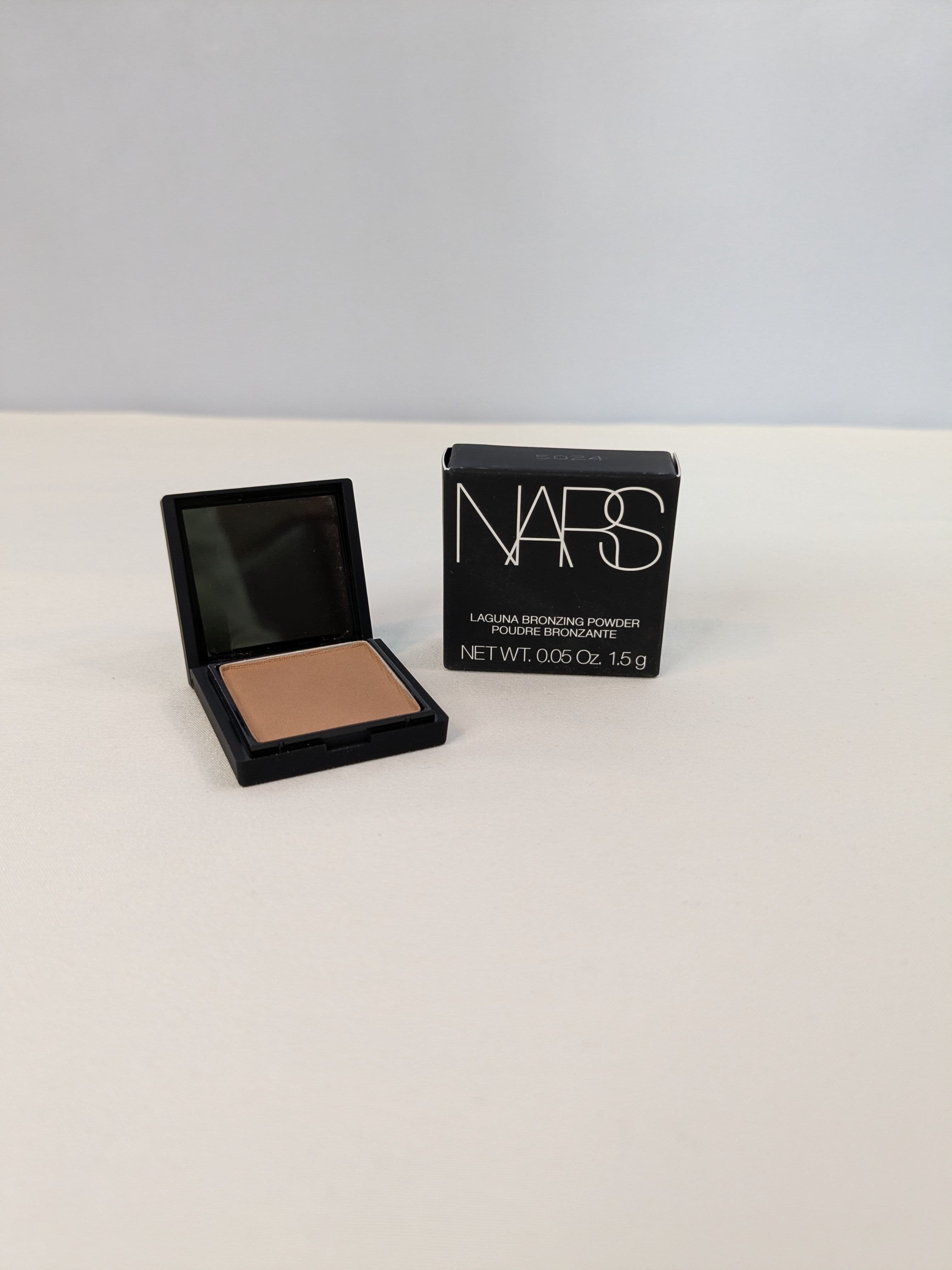NARS Laguna Bronzing Powder in Laguna 02 Original
