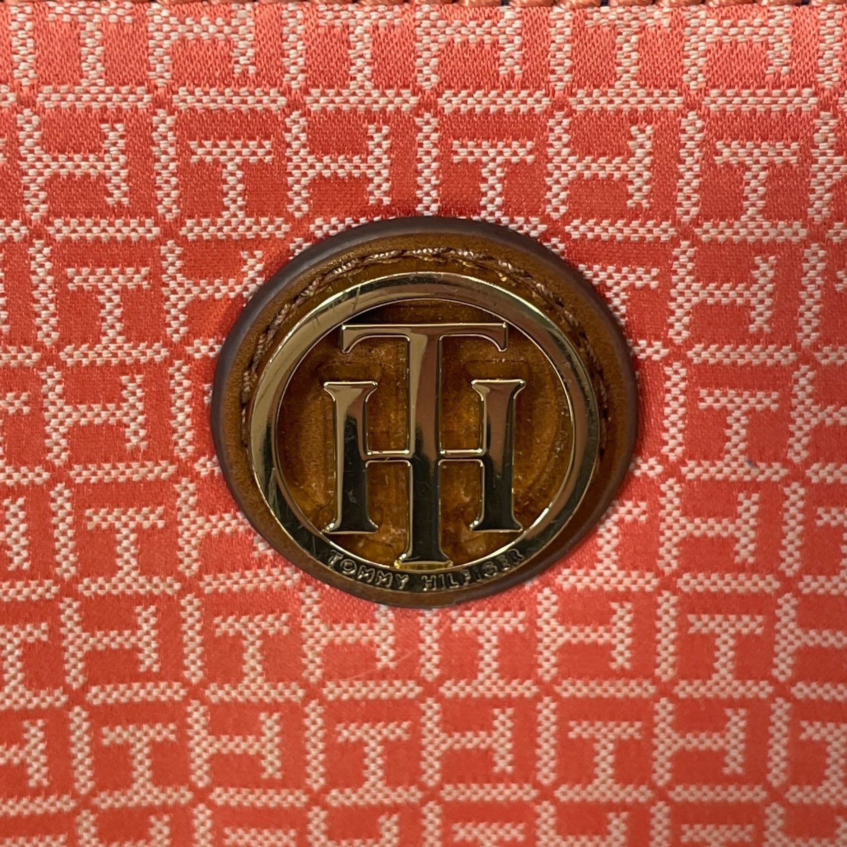 Tommy Hilfiger Coral Monogram Zip-Around Wristlet Wallet with Chain Strap - Thumbnail 2
