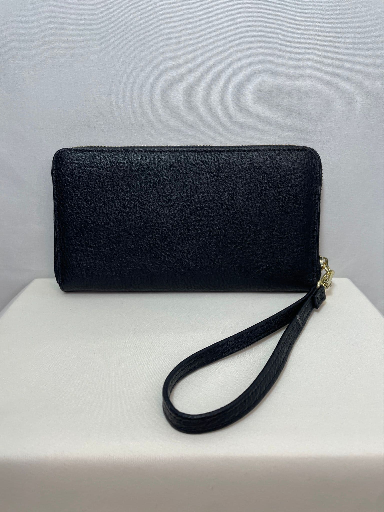 Steve Madden Black Wallet Wristlet With Gold Hardware - Thumbnail 3