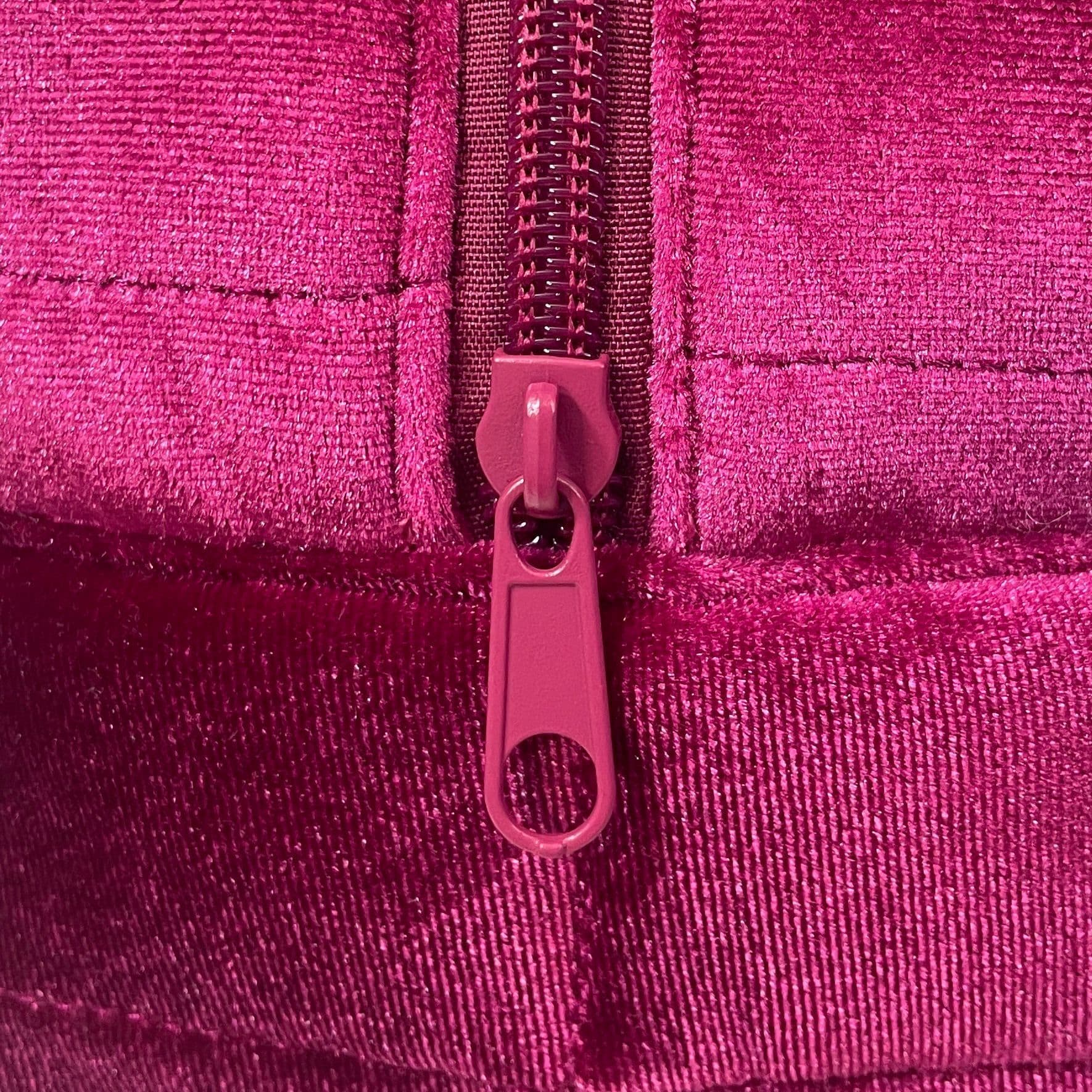 NWOT Oversized Quilted Velvet Clutch / Cosmetics Bag — Rich Berry Fuchsia - Thumbnail 3