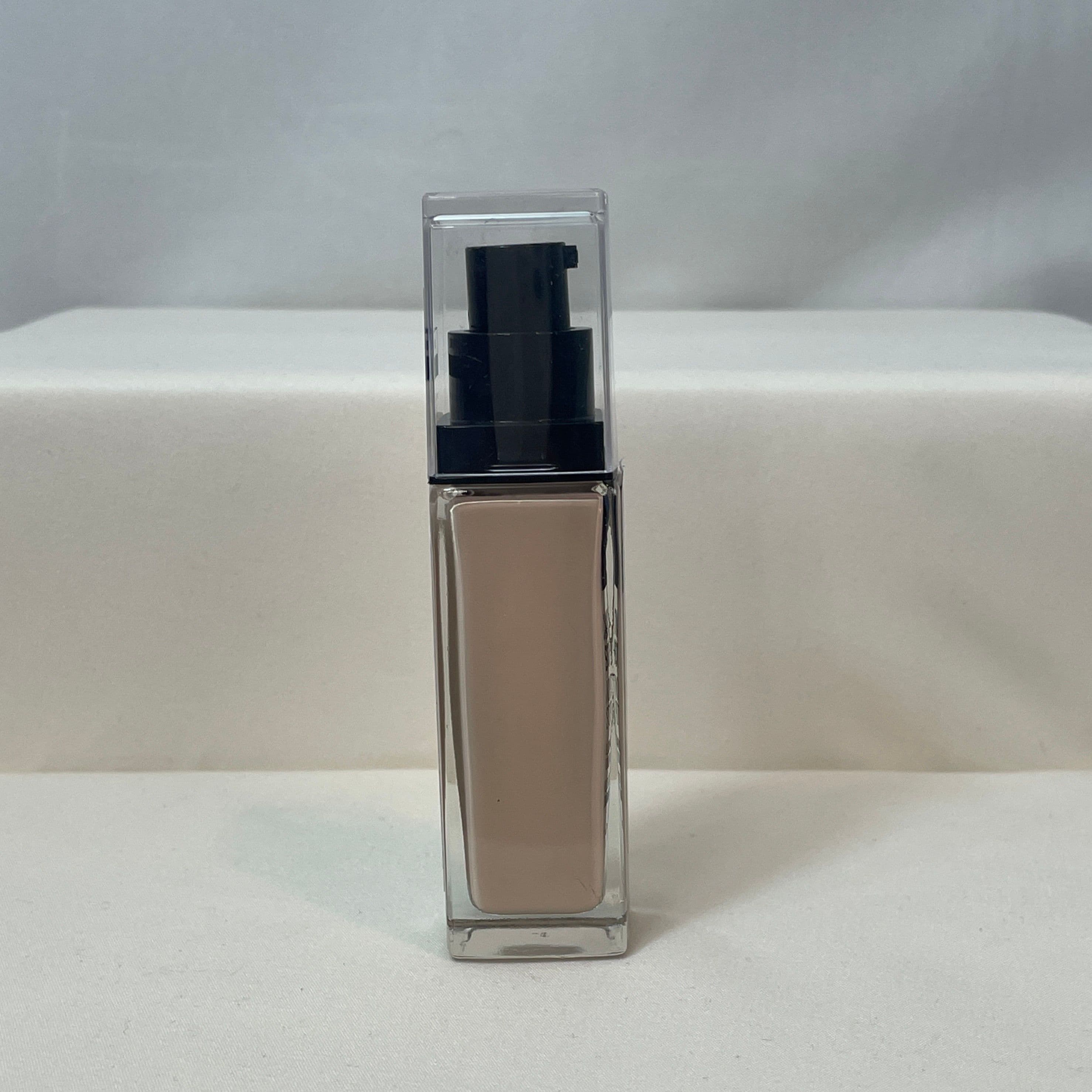 NYX Can’t Stop Won’t Stop Full Coverage Foundation – Alabaster (Warm Light) - Thumbnail 3