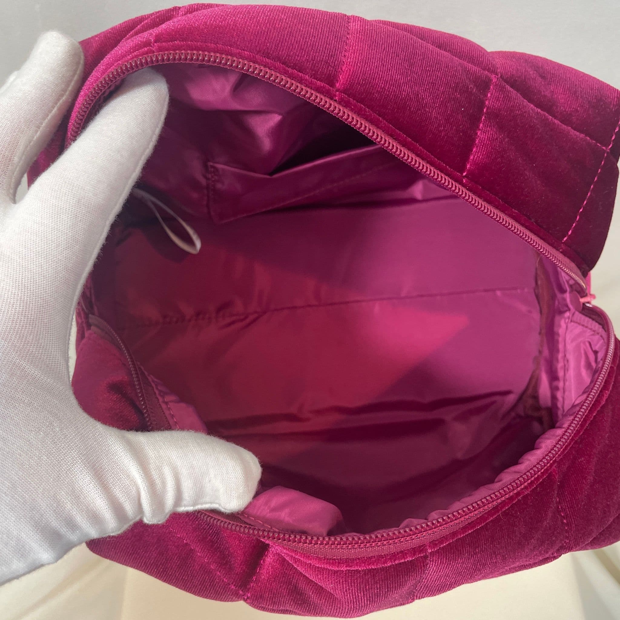 NWOT Oversized Quilted Velvet Clutch / Cosmetics Bag — Rich Berry Fuchsia - Thumbnail 6