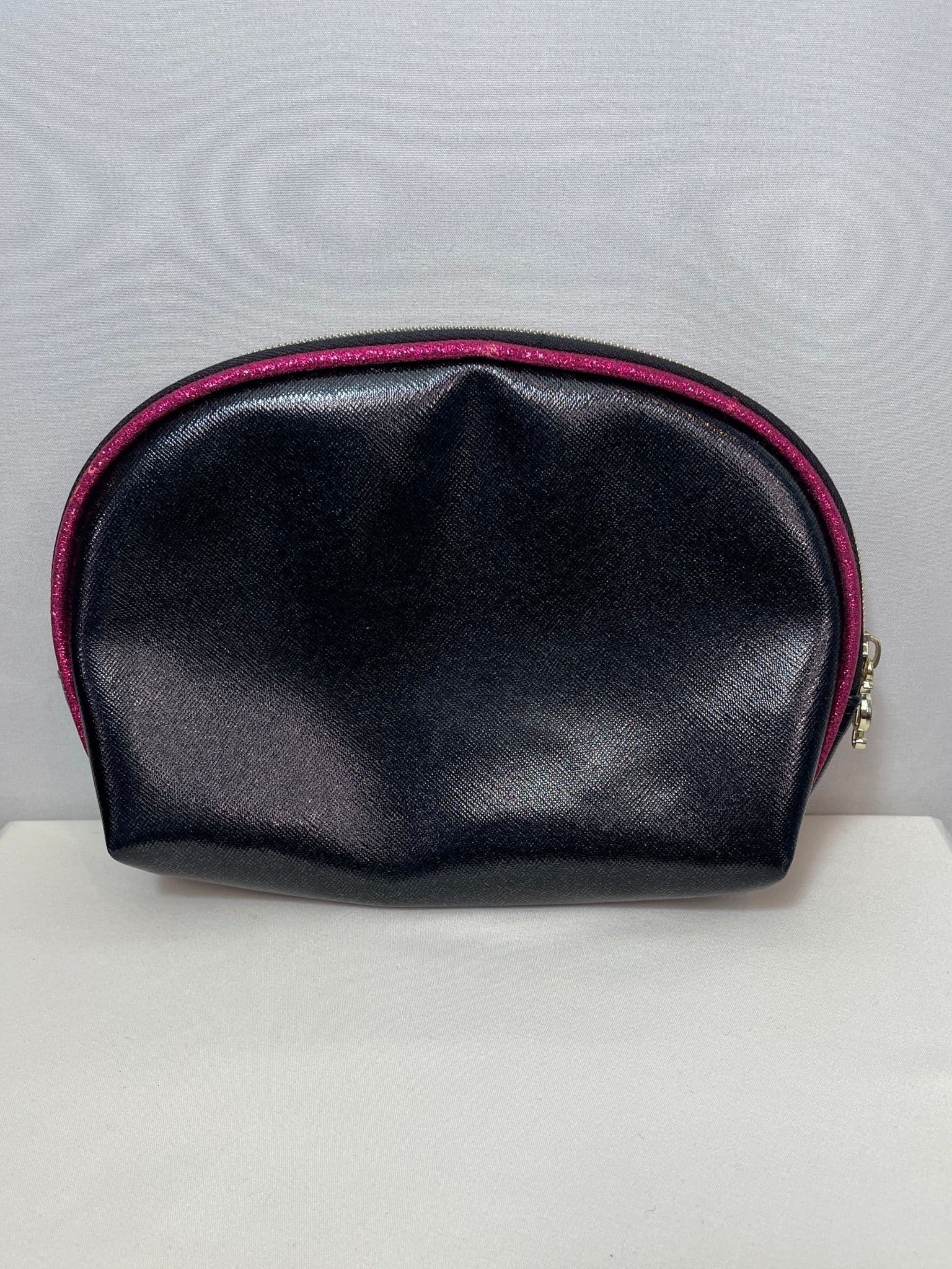 Juicy Couture Black Glossy Faux Leather Clutch / Cosmetics Pouch - Thumbnail 3
