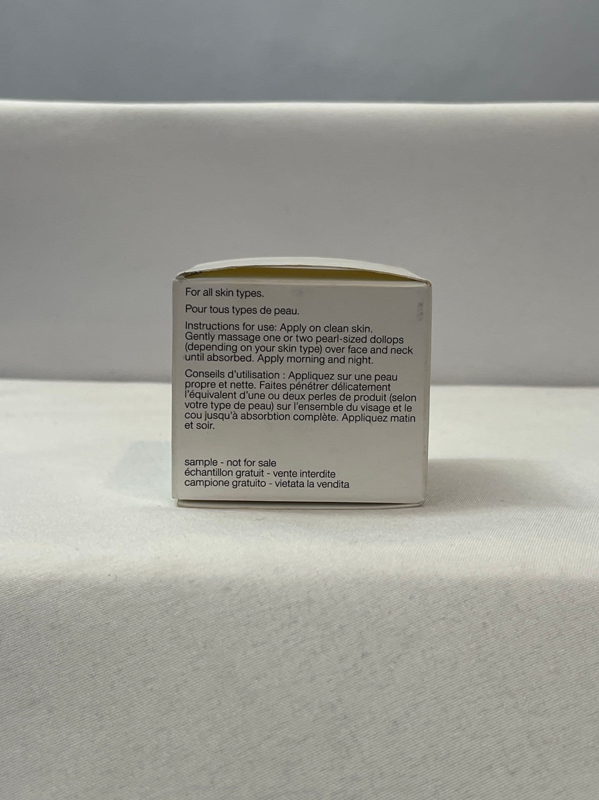 NARS Light Reflecting Moisturizer Mini Glow Cream - Thumbnail 4