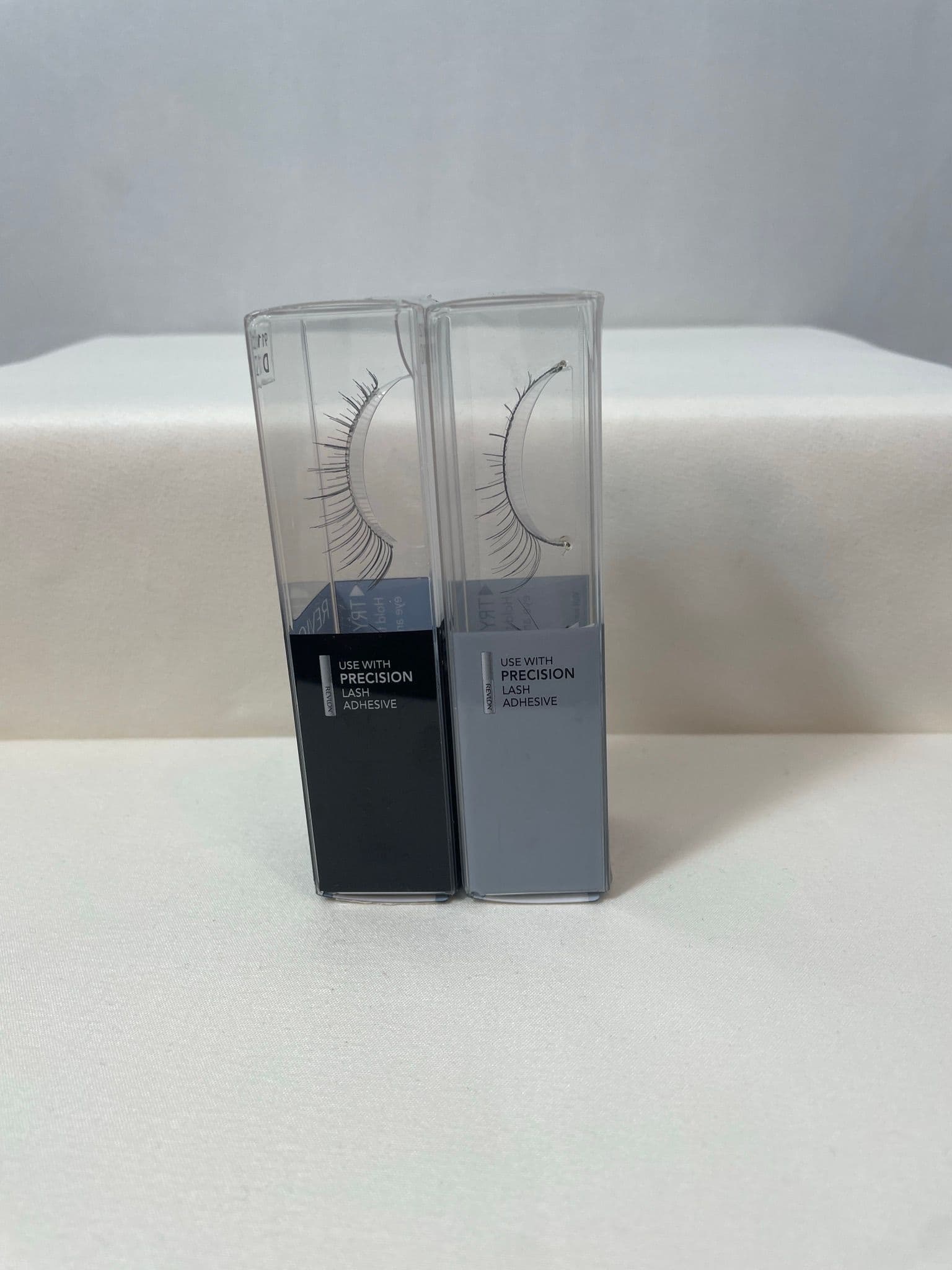 Revlon False Eyelashes Bundle — Define D22 + Intensifeye Volumize V101 - Thumbnail 4
