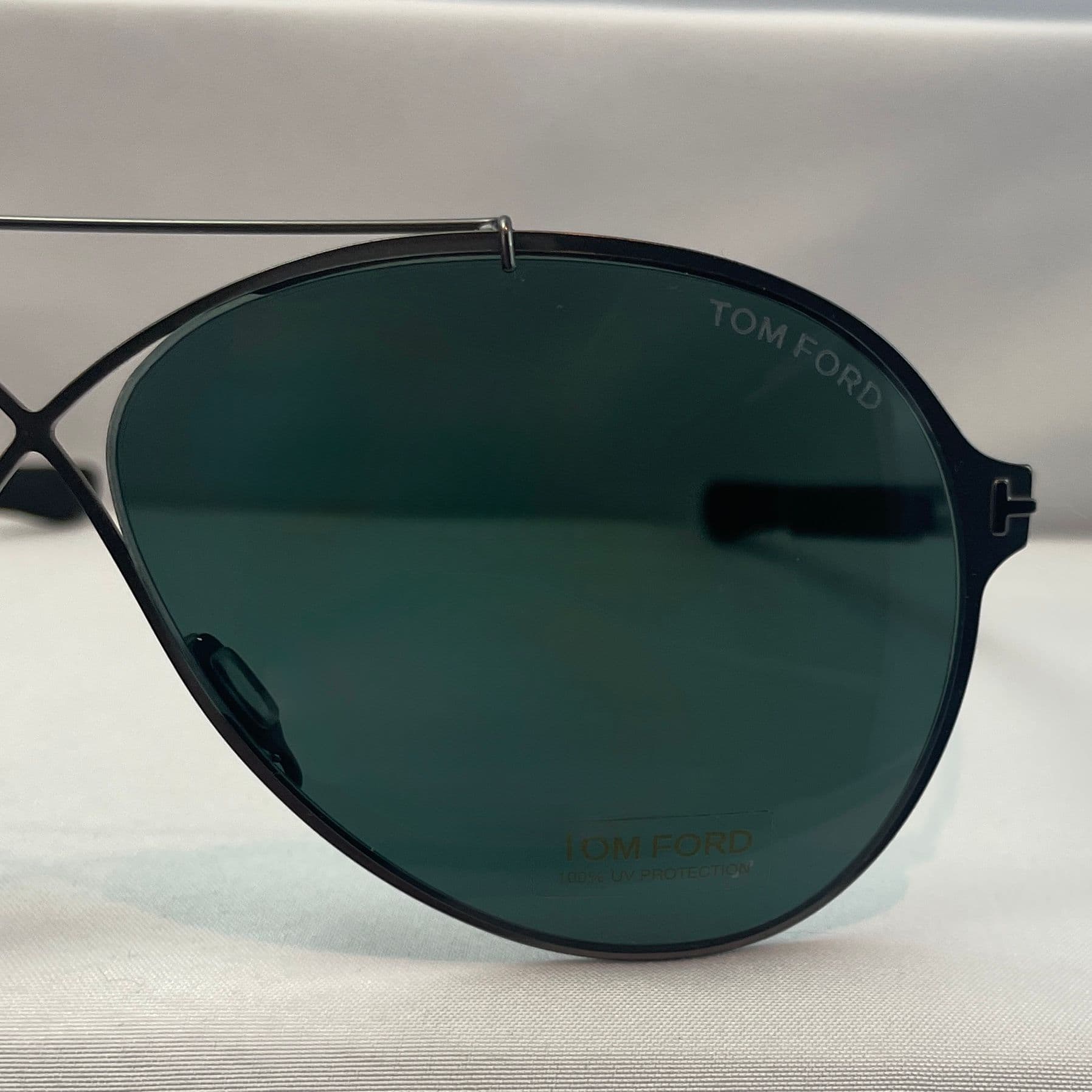 Tom Ford Shiny Ruthenium Pilot Sunglasses with Smoke Green Lenses and Signature X-Bridge Detail - Thumbnail 6